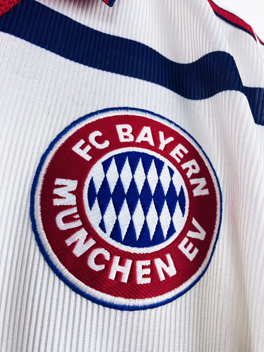 maillot vintage extérieur Bayern Munich 1998/2000 floqué Basler #14