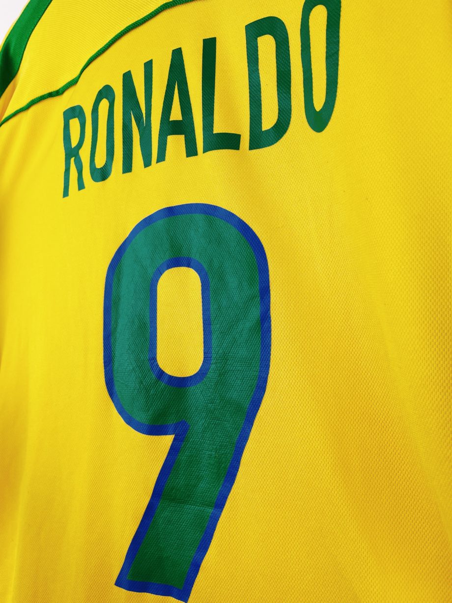 Maillot vintage Brésil 1998 floqué Ronaldo #9