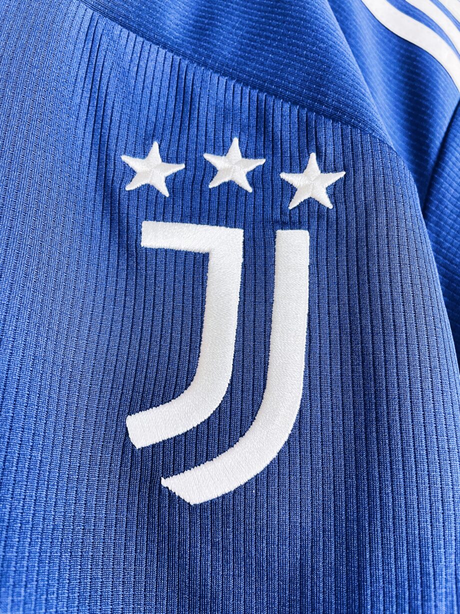 maillot extérieur de la Juventus 2020/2021 floqué Kulusevski