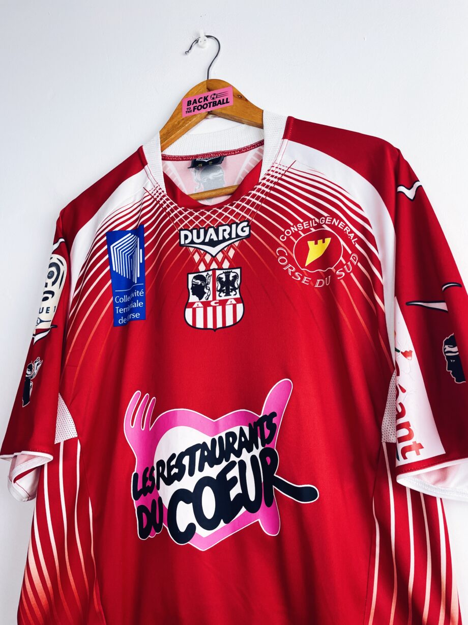 maillot vintage domicile de l'AC Ajaccio 2011/2012 préparé (match issue) ou porté (match worn) par Mostefa