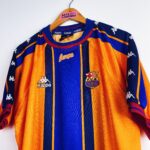 Maillot De Foot FC Barcelone 1997/1998 – Extérieur Orange – Taille M – Kappa – Occasion Rare