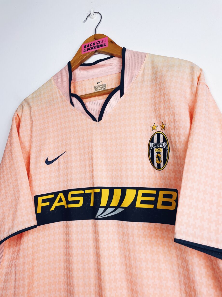 Maillot vintage extérieur de la Juventus 2003/2004