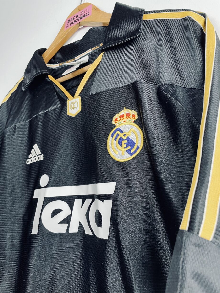 Maillot vintage extérieur du Real Madrid 1999/2001