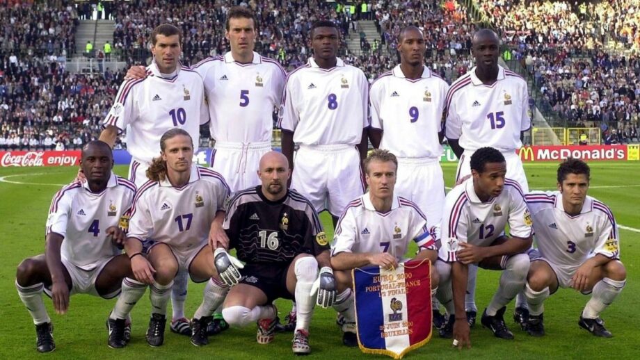 Maillot vintage extérieur de l'équipe de France pour l'Euro 2000