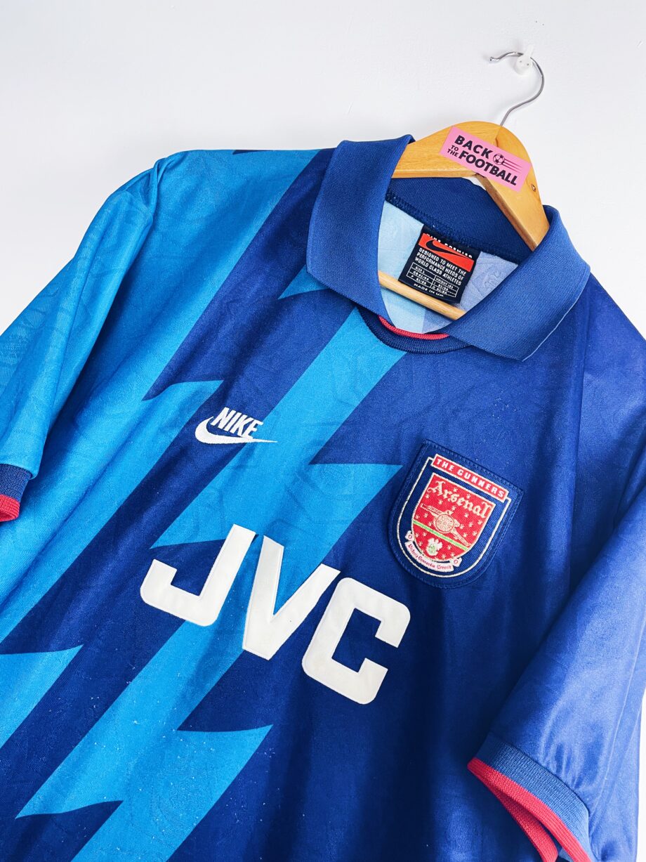 Maillot vintage extérieur d'Arsenal 1995/1996