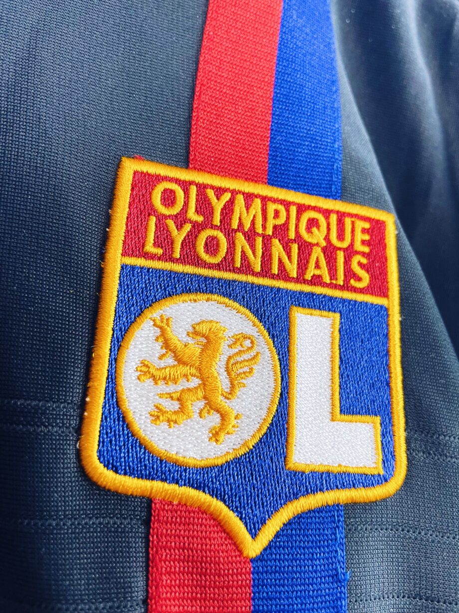 Maillot vintage extérieur de l'Olympique Lyonnais 2003/2004 floqué Juninho #8