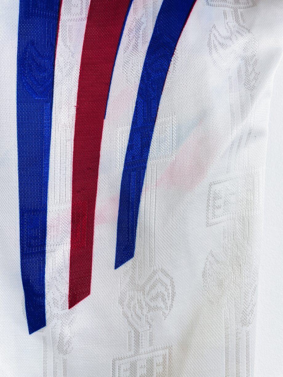 Maillot vintage extérieur de l'équipe de France 1996