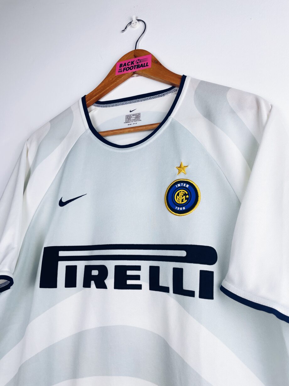 Maillot vintage extérieur de l'Inter 2001/2002 floqué Ronaldo
