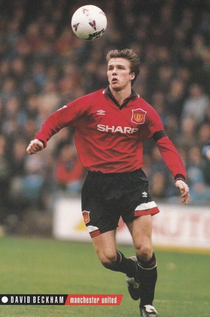 David Beckham avec le maillot vintage domicile de Manchester United 1994/1996
