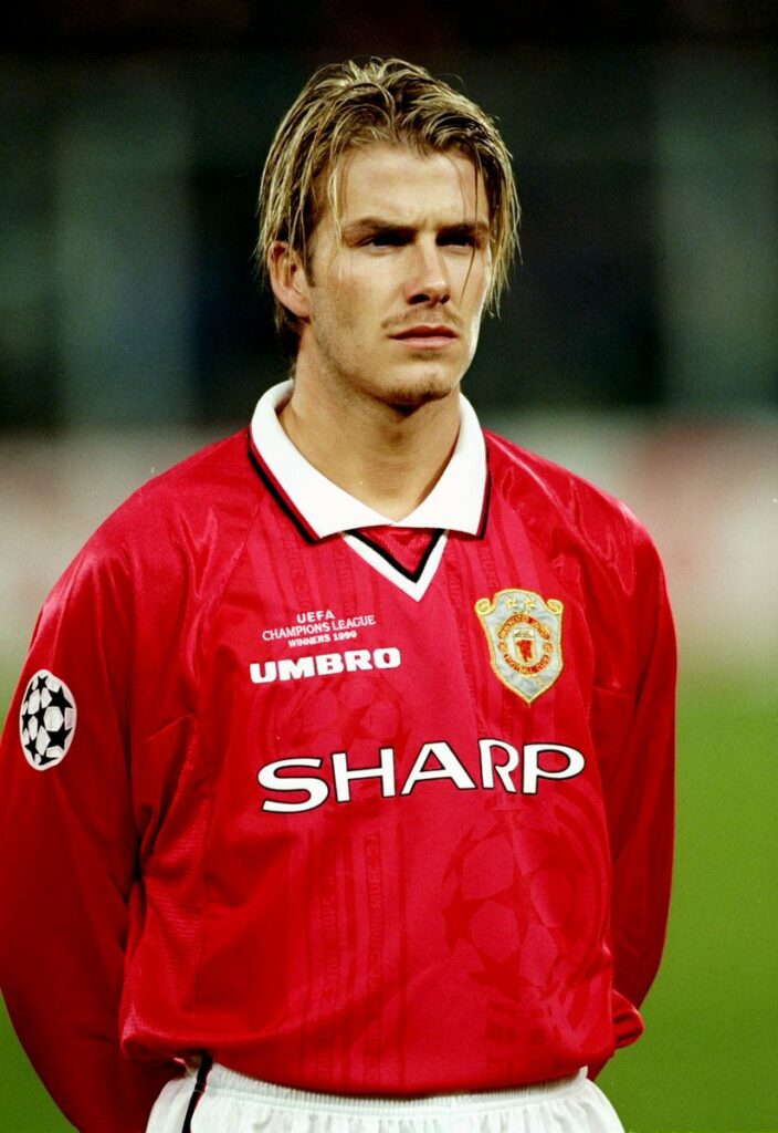 David Beckham avec le maillot vintage extérieur de Manchester United 1997/1999