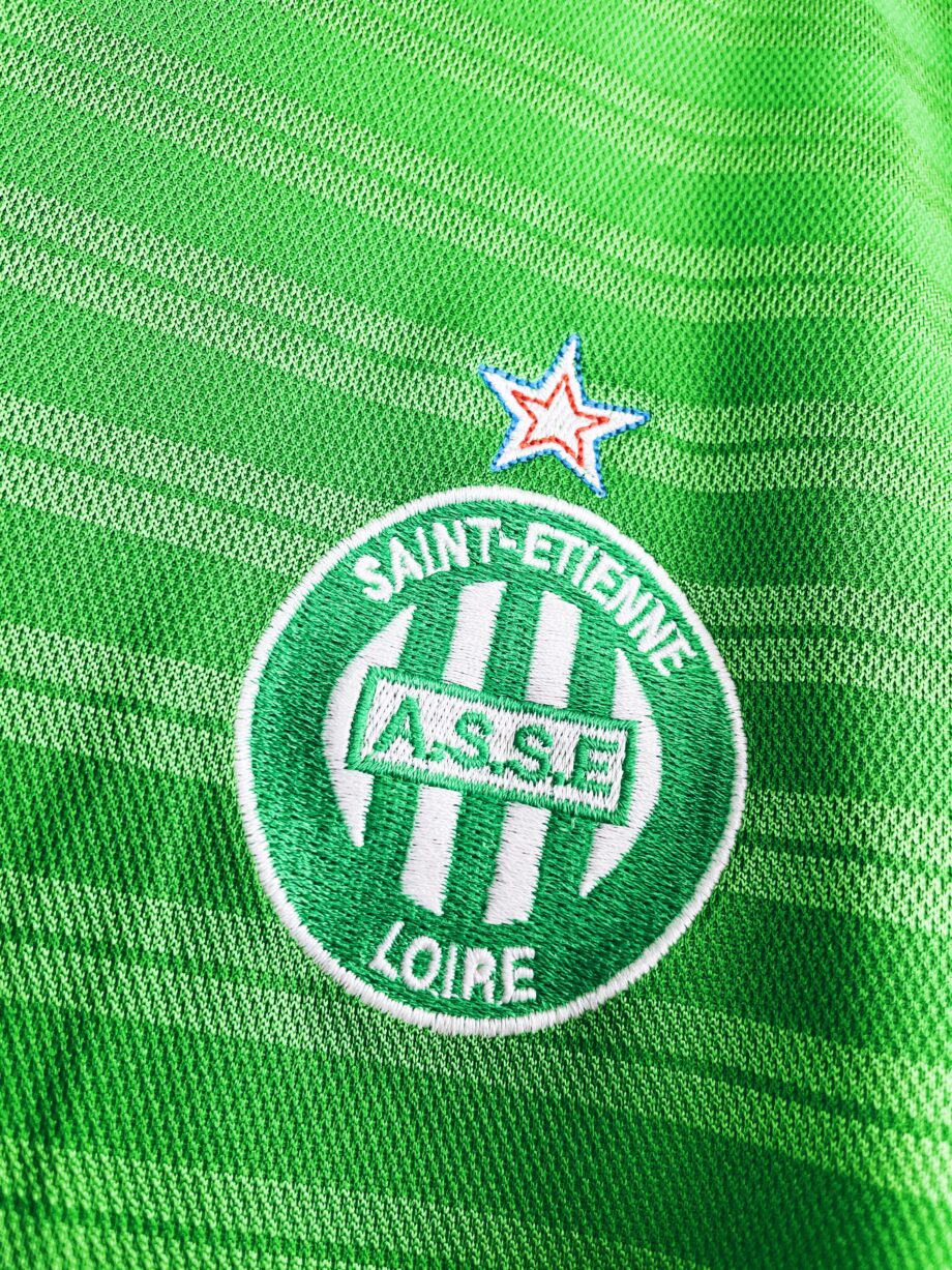 Maillot vintage domicile de l'AS Saint-Etienne 2000/2001 manches longues