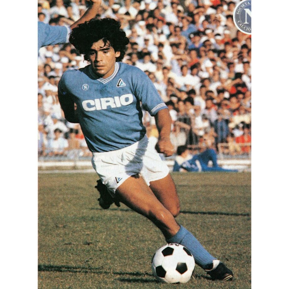 Maillot vintage domicile du Napoli 1984/1985 floqué numéro 10 Maradona