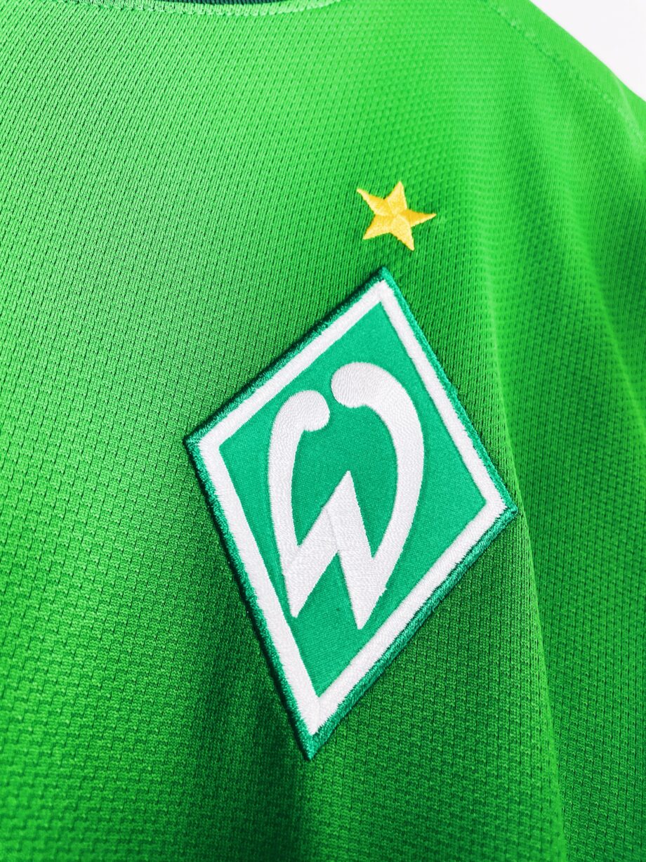 maillot vintage du Werder Brême 2009/2010 domicile floqué Ozil #11