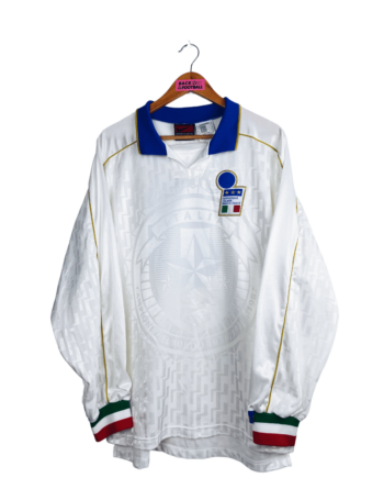 maillot vintage de l'Italie 1995 extérieur préparé (match issue) ou porté (match worn) pour le numéro 8