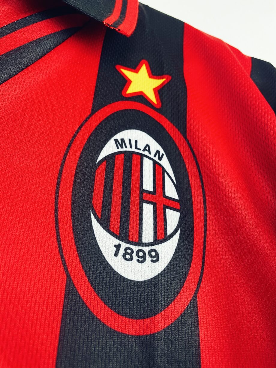 maillot vintage domicile de l'AC Milan 1996/1997
