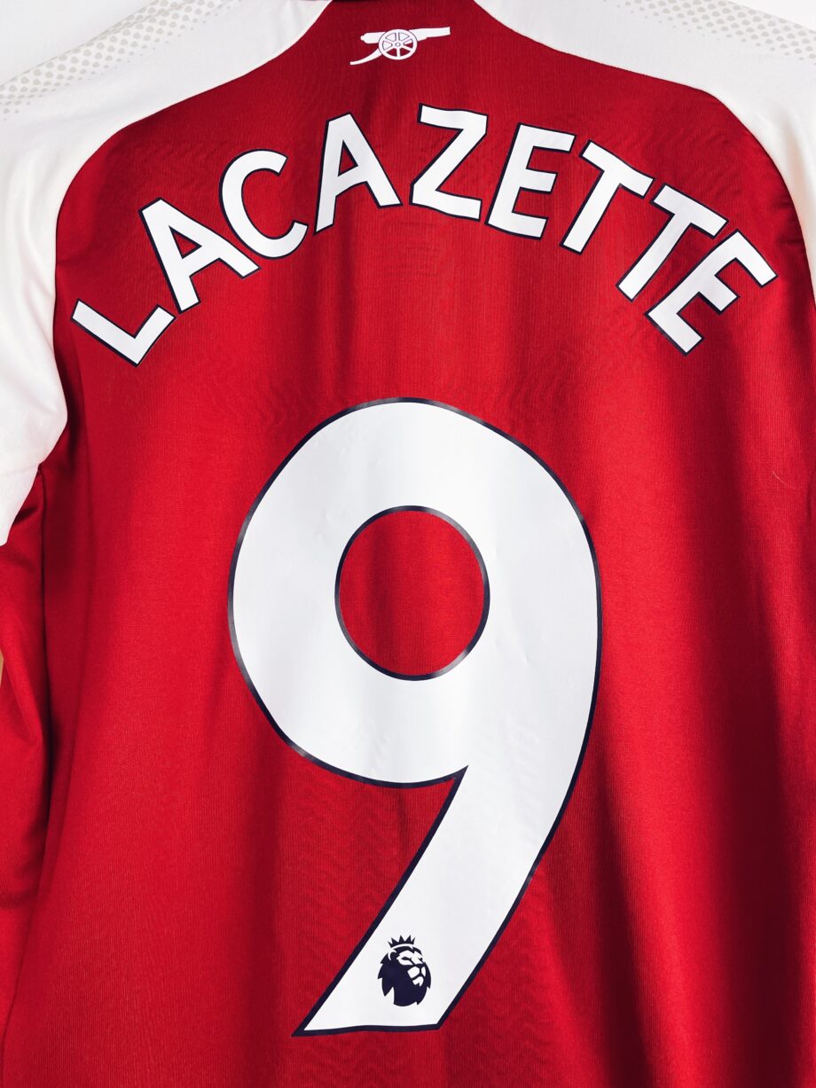maillot vintage domicile d'Arsenal 2017/2018 manches longues préparé (match issue) pour Lacazette