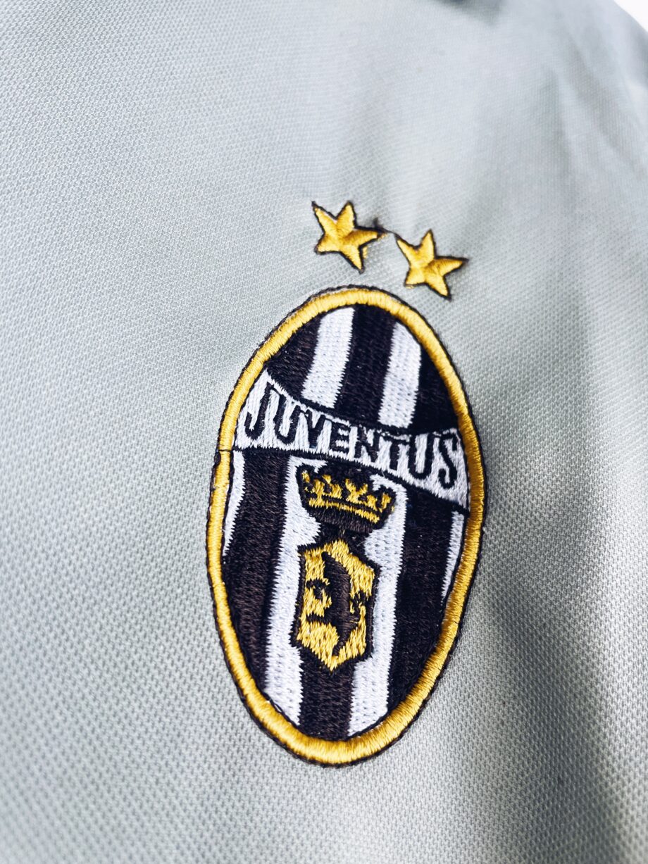 maillot vintage extérieur de la Juventus 2000/2001