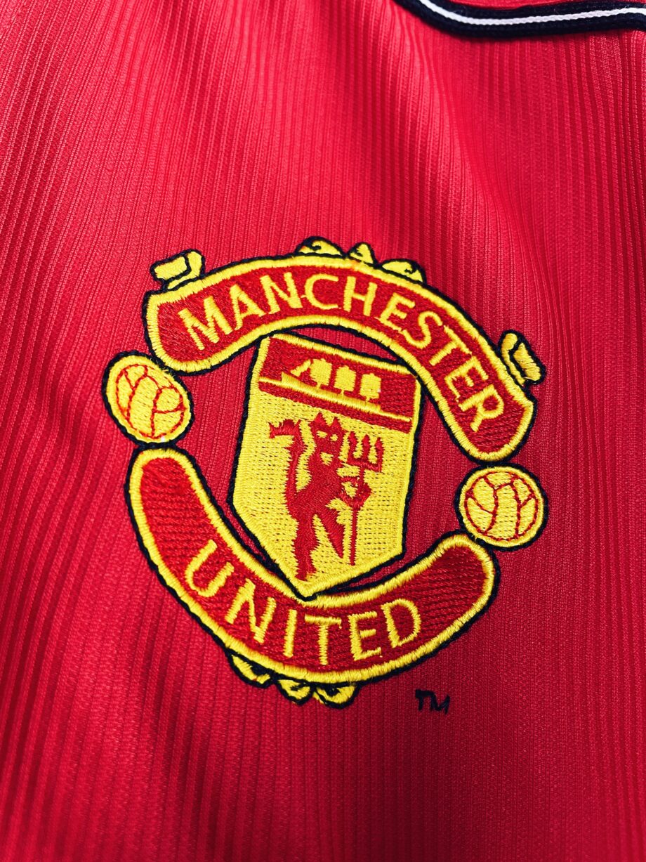 maillot vintage domicile de Manchester United 1998/2000 floqué Sheringham