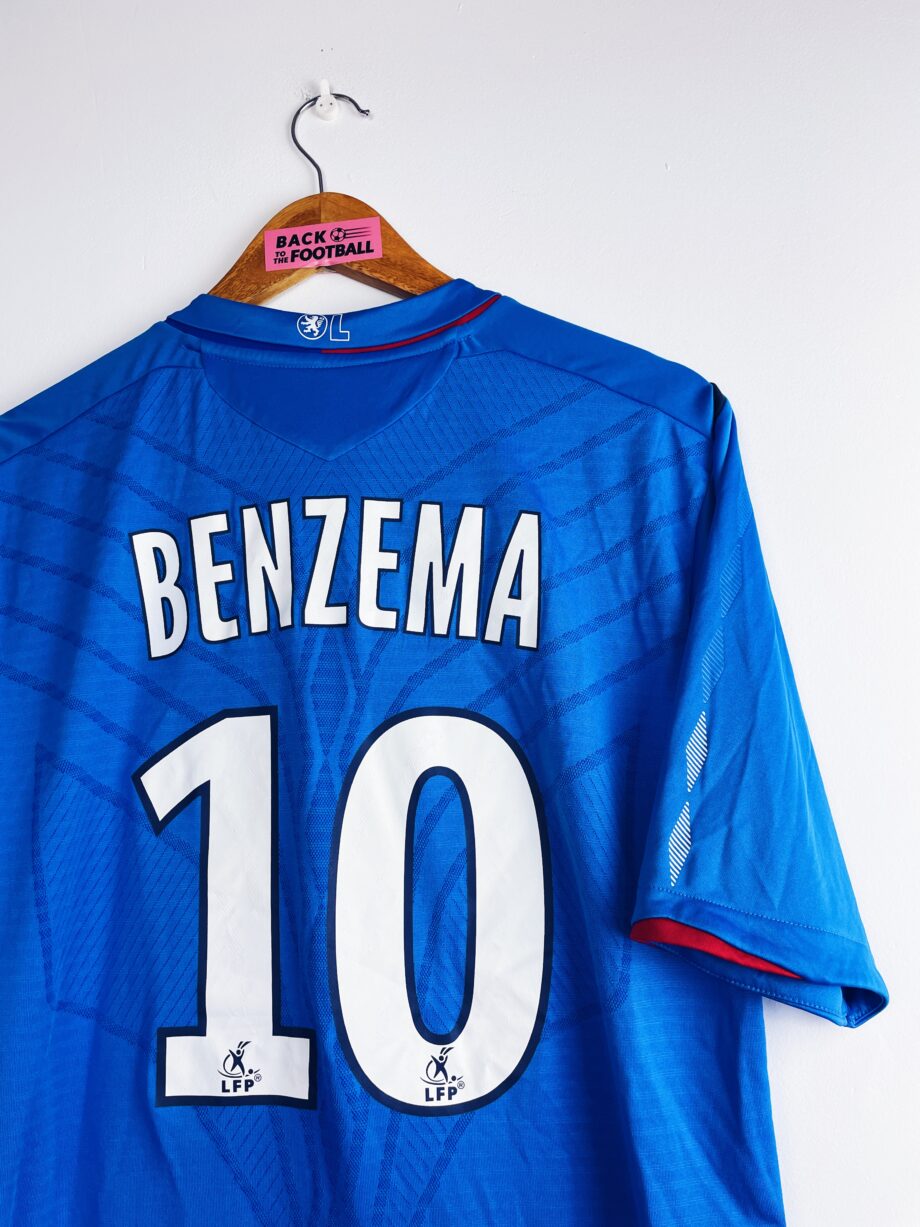 maillot vintage extérieur de l'OL 2008/2009 floqué Benzema #10