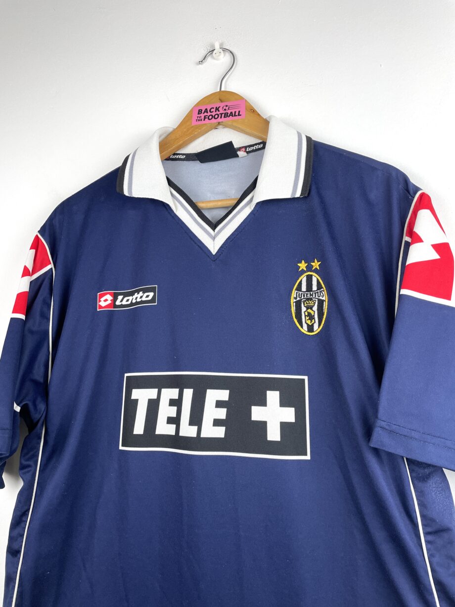 maillot vintage third de la Juventus 2000/2001 floqué Trezeguet #17
