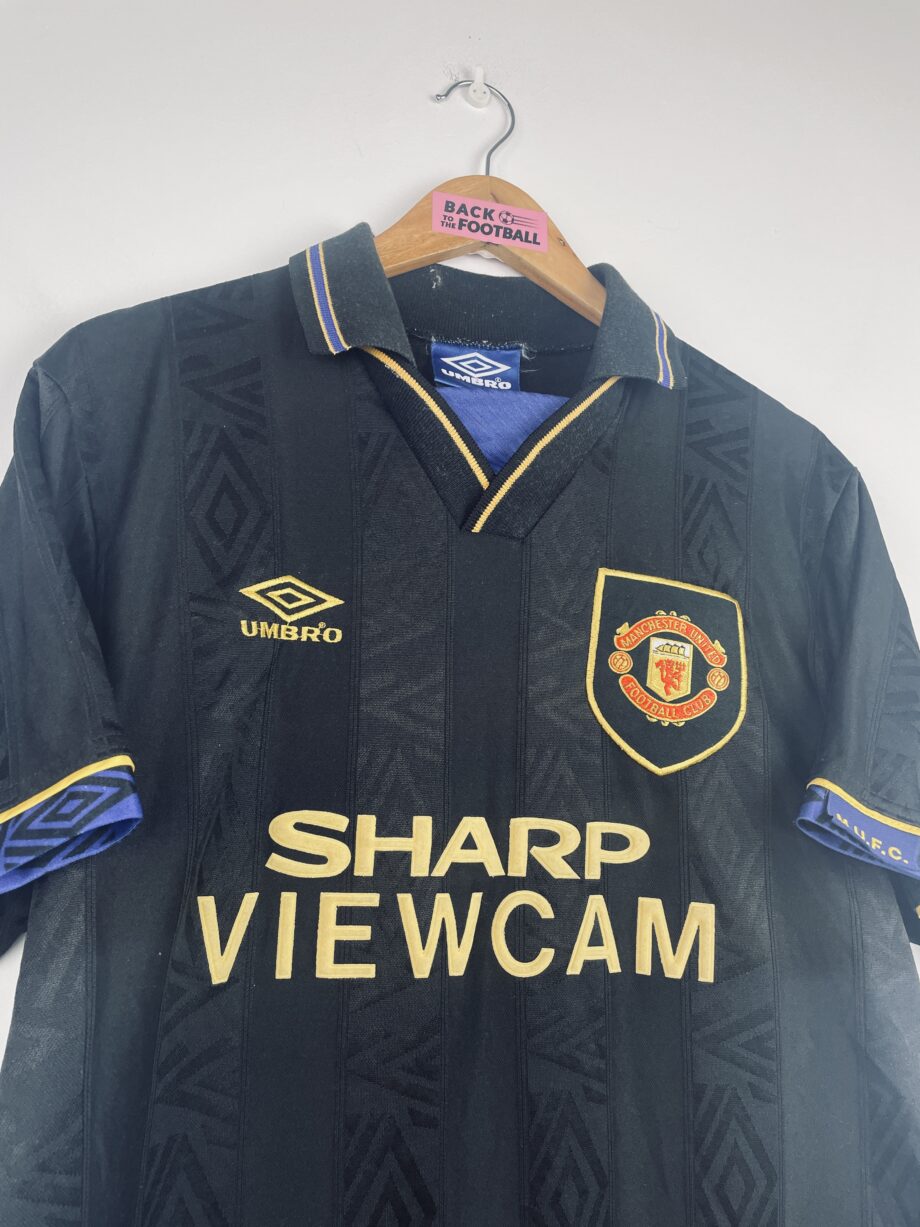 maillot vintage extérieur de Manchester United 1993/1995 floqué Cantona #7