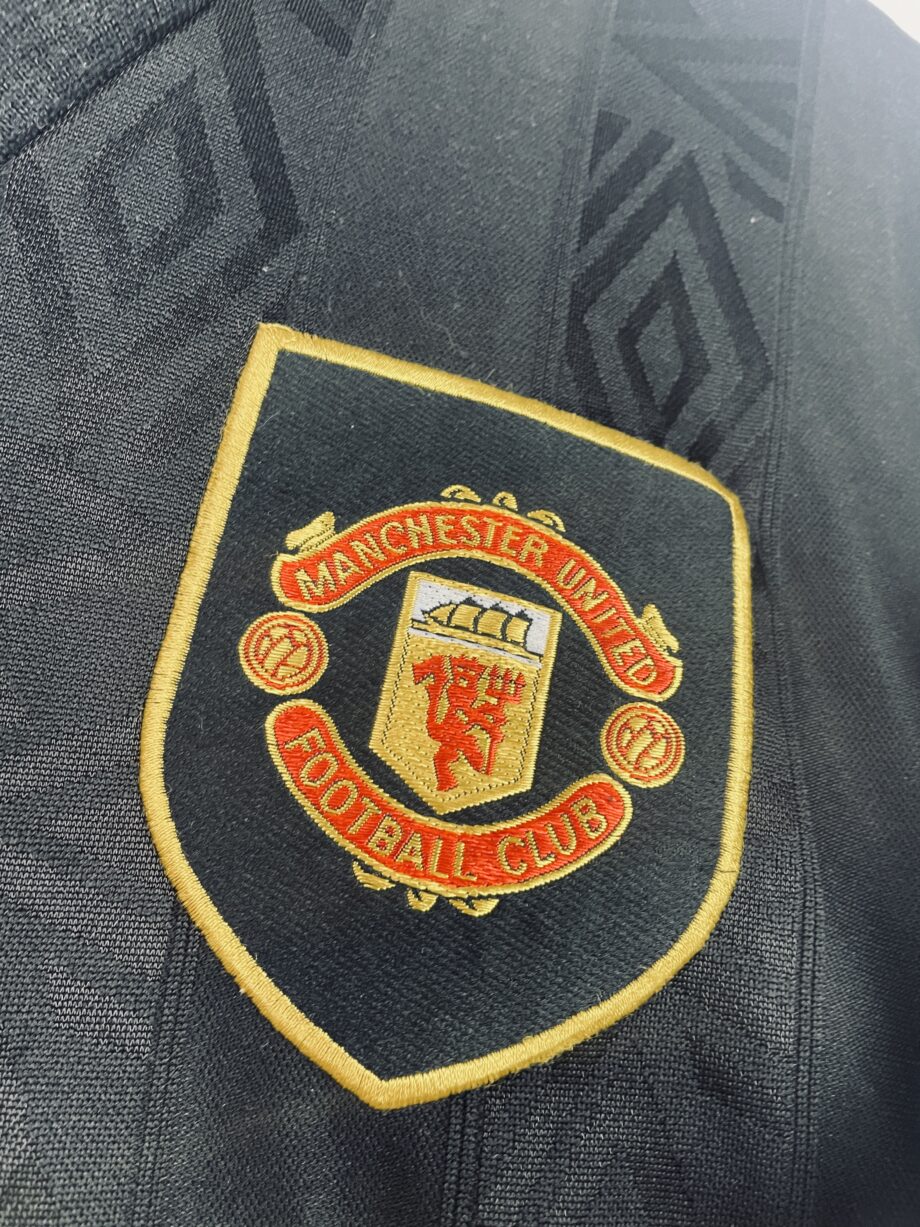 maillot vintage extérieur de Manchester United 1993/1995 floqué Cantona #7