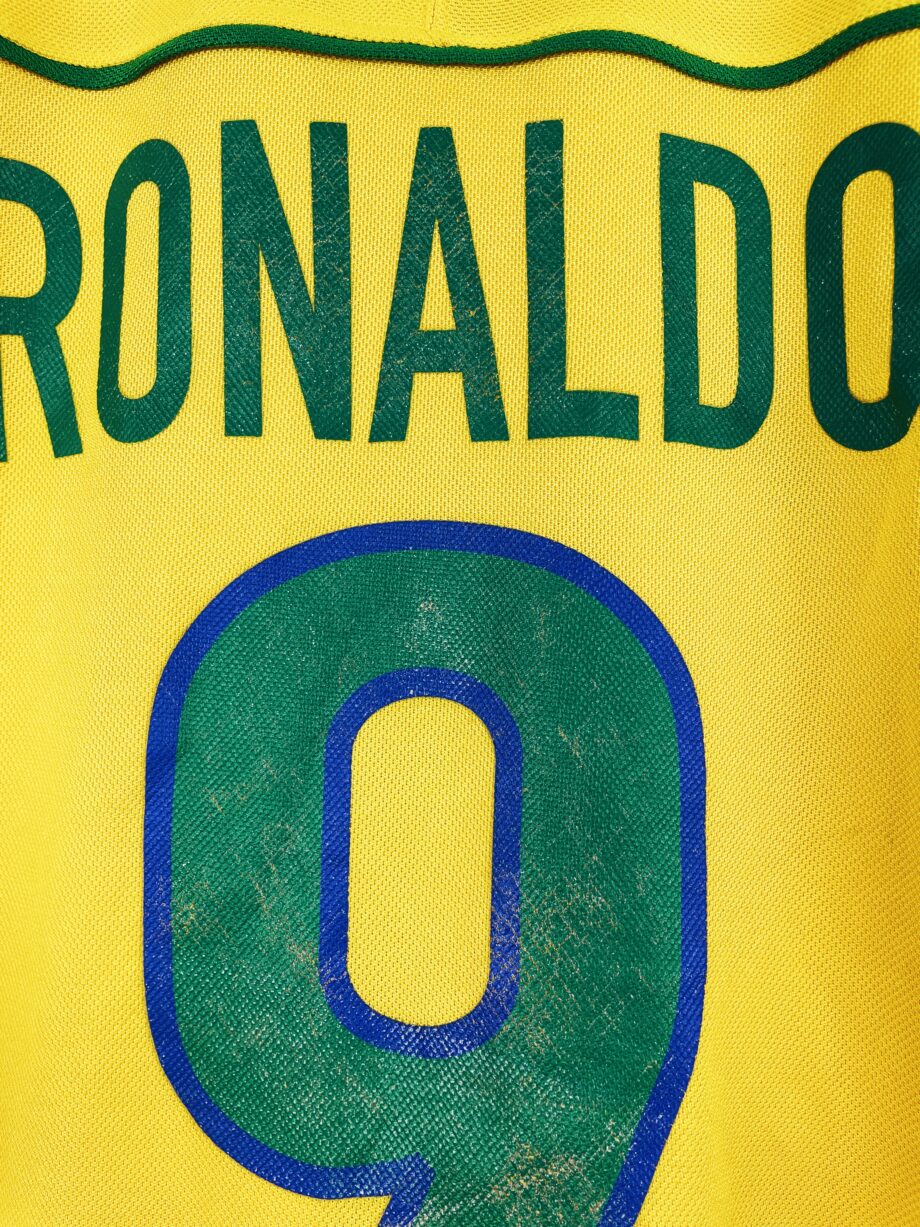 maillot vintage Brésil 1998 floqué Ronaldo #9