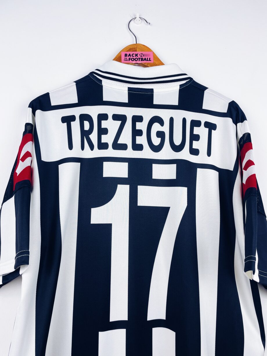 maillot vintage domicile de la Juventus 2001/2002 floqué Trezeguet #17