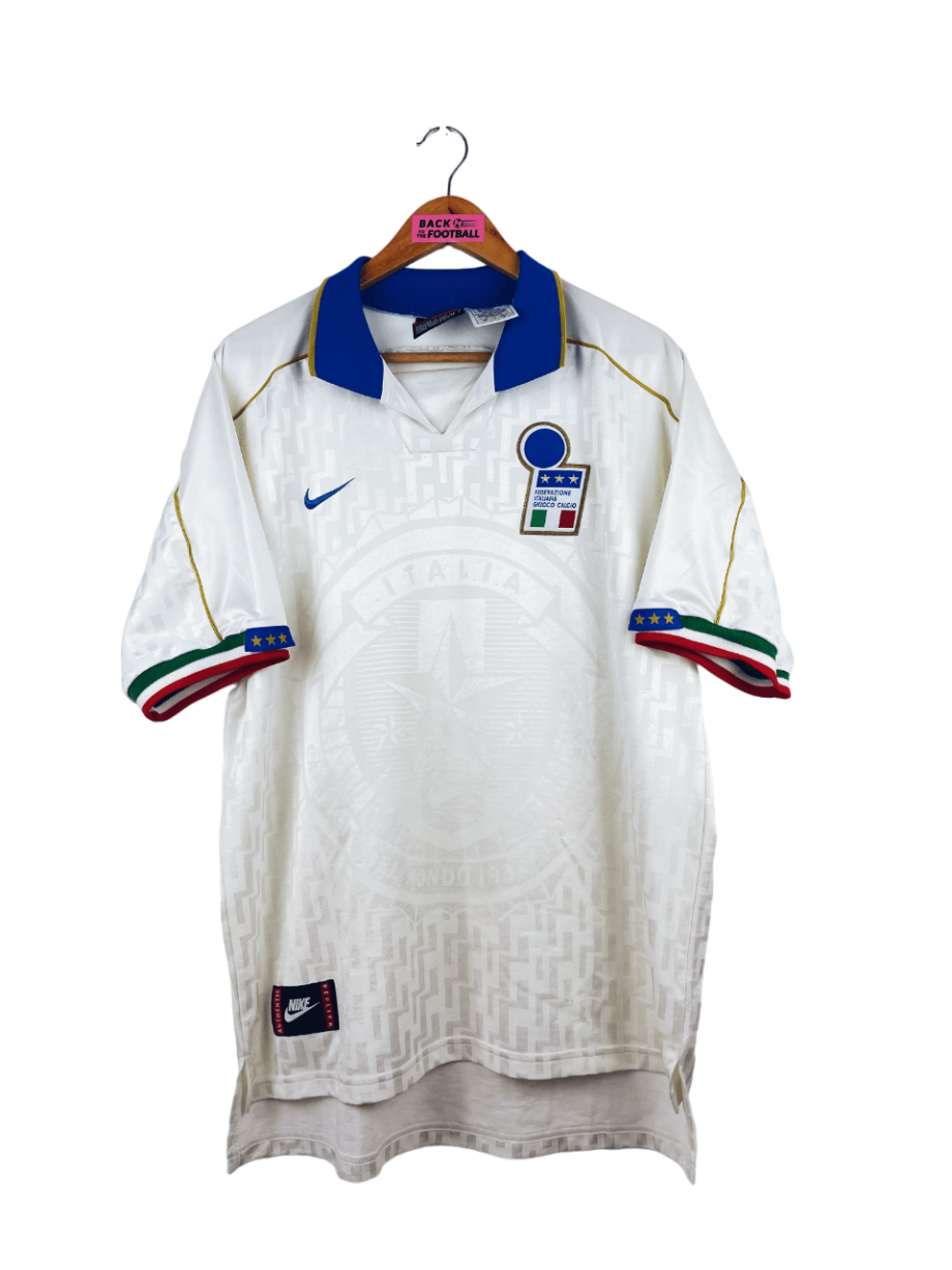 maillot vintage extérieur de l'Italie 1995