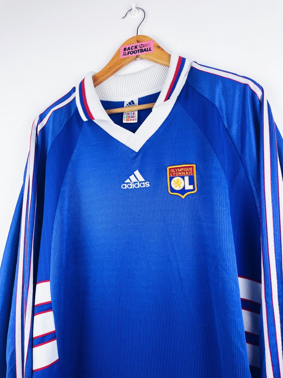 maillot vintage extérieur de l'OL 1998/2000 manches longues préparé pour le numéro 4 (match issue)