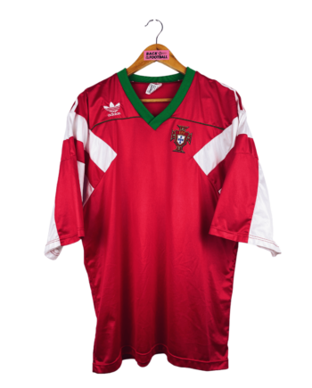 maillot vintage domicile Portugal 1990/1992 préparé (match issue) ou porté (match worn) par le numéro 16