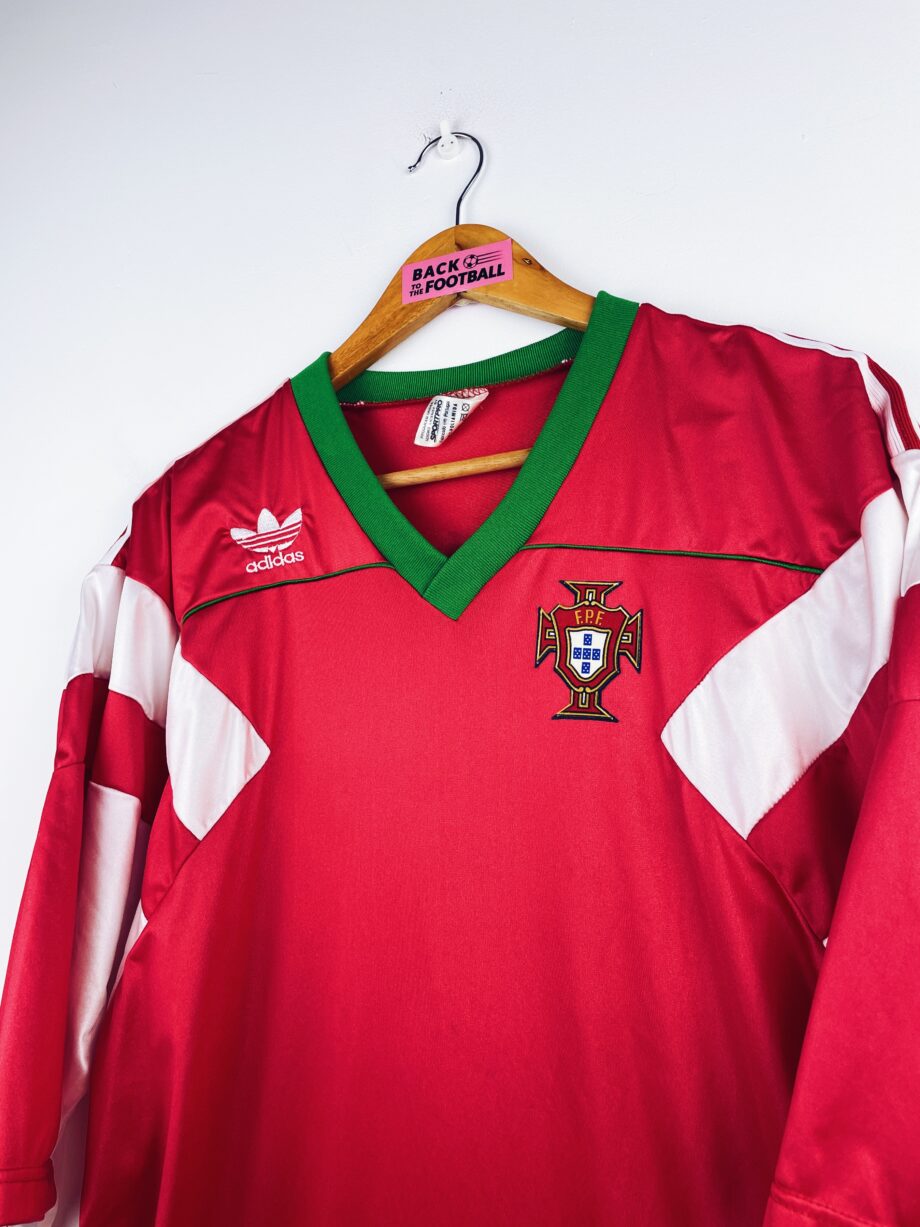 maillot vintage domicile Portugal 1990/1992 préparé (match issue) ou porté (match worn) par le numéro 16