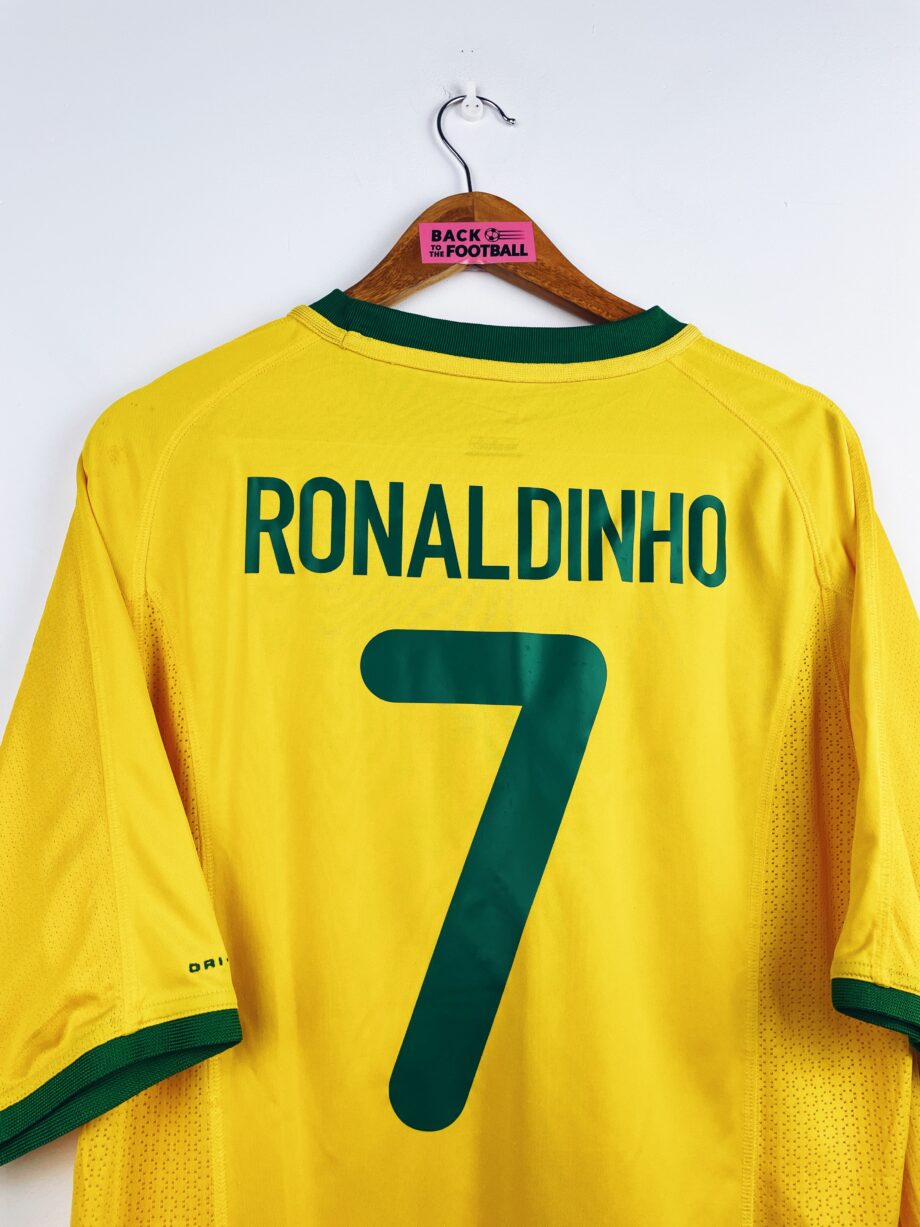 maillot vintage domicile Brésil 2000 floqué Ronaldinho #7