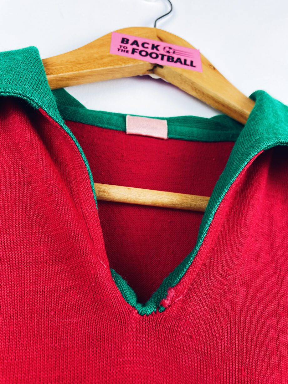 maillot vintage domicile Portugal 1971 porté (match worn) par le numéro 4