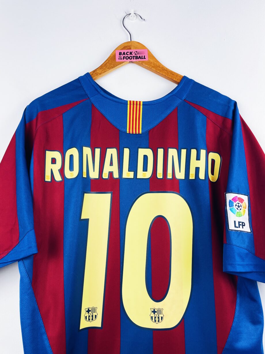 maillot vintage domicile Barcelone 2005/2006 floqué Ronaldinho #10