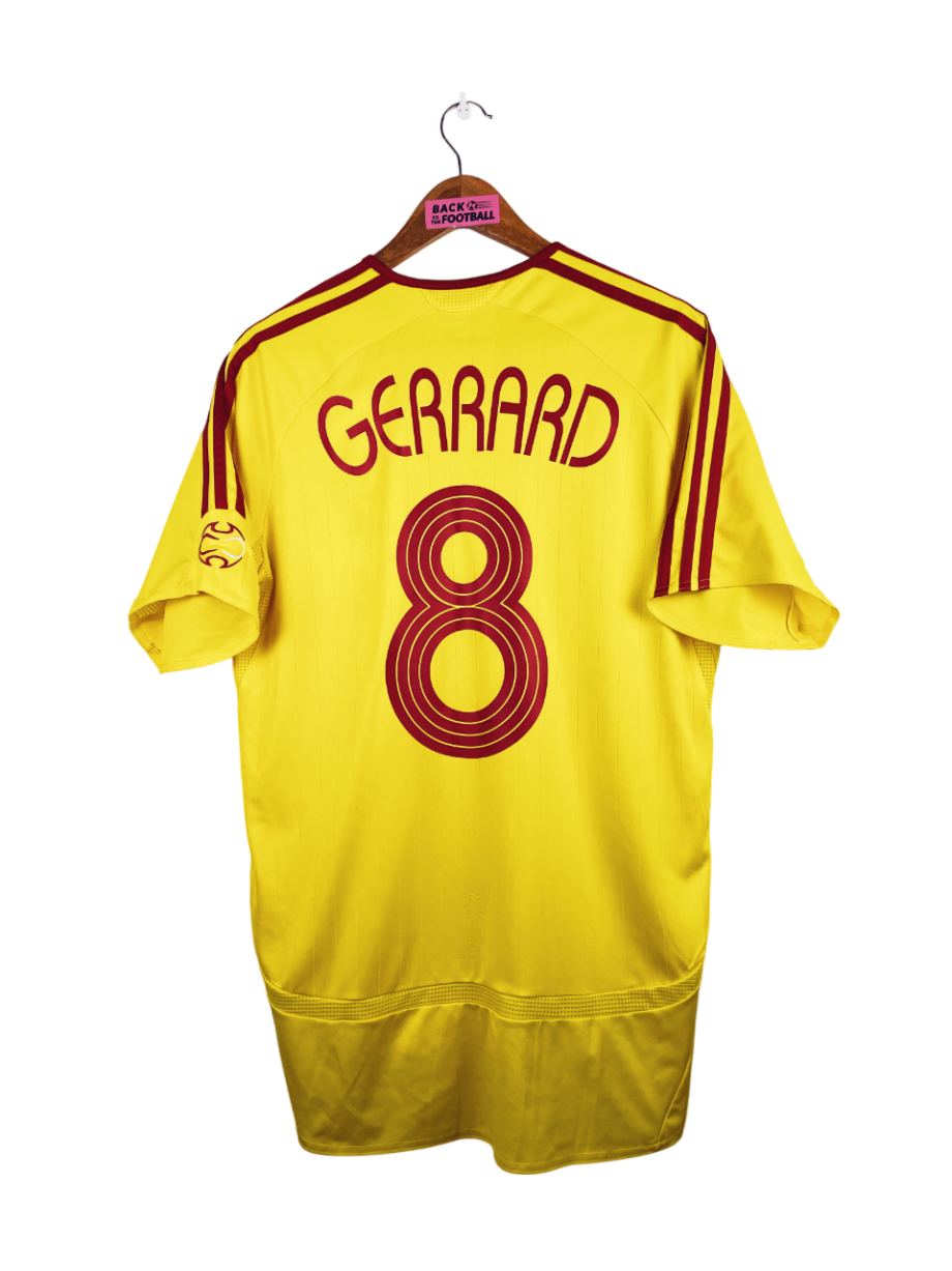 maillot vintage extérieur Liverpool 2006/2007 floqué Gerrard #8