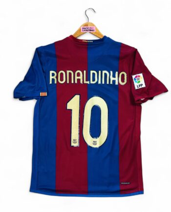 maillot vintage domicile FC Barcelone 2006/2007 floqué Ronaldinho #10