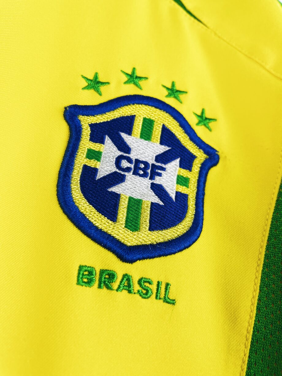 maillot vintage domicile Brésil 2002 floqué Ronaldo #9