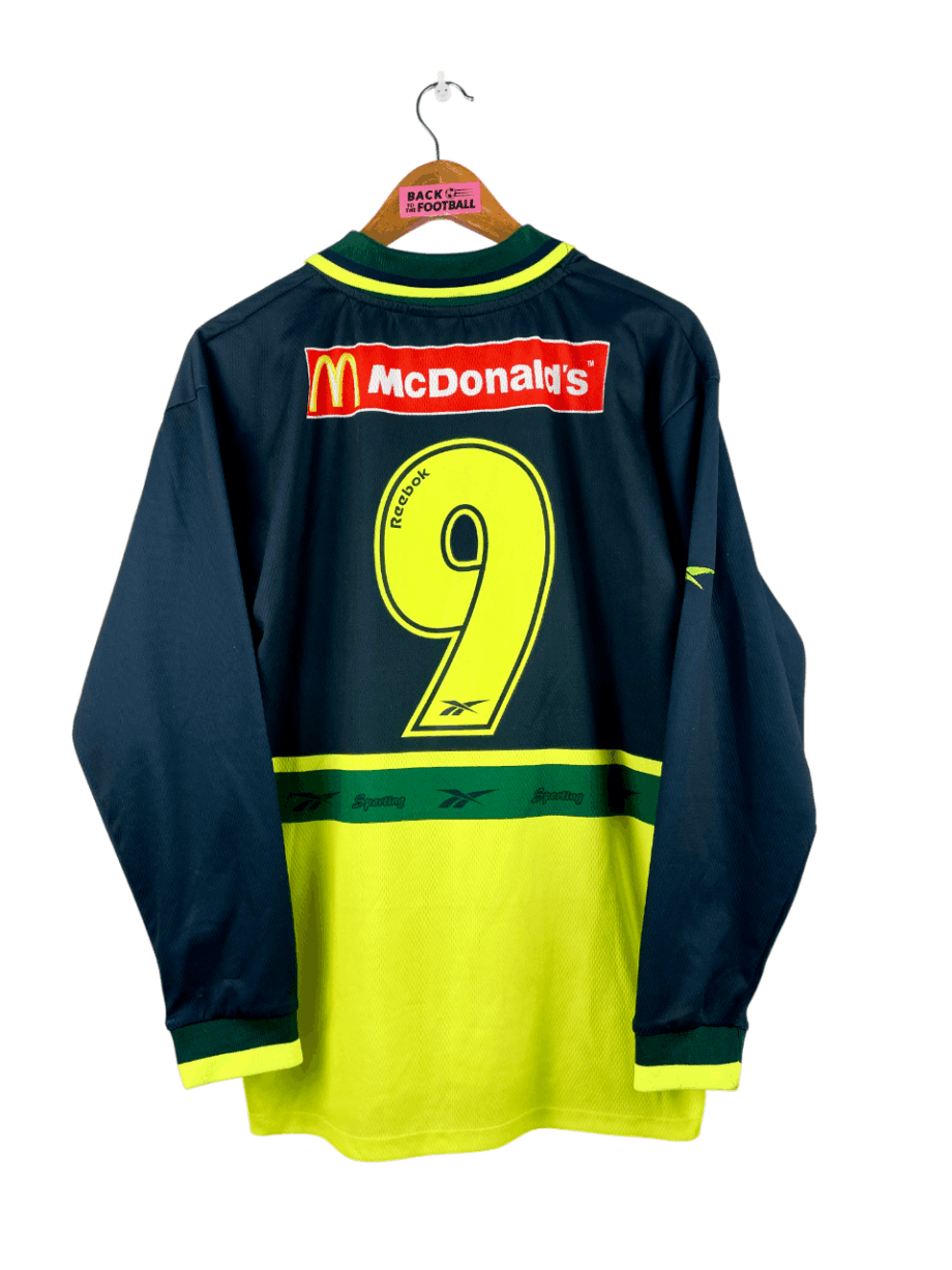 maillot vintage extérieur Sporting Portugal 2000/2002 manches longues préparé (match issue) ou porté (match worn) par le numéro 9