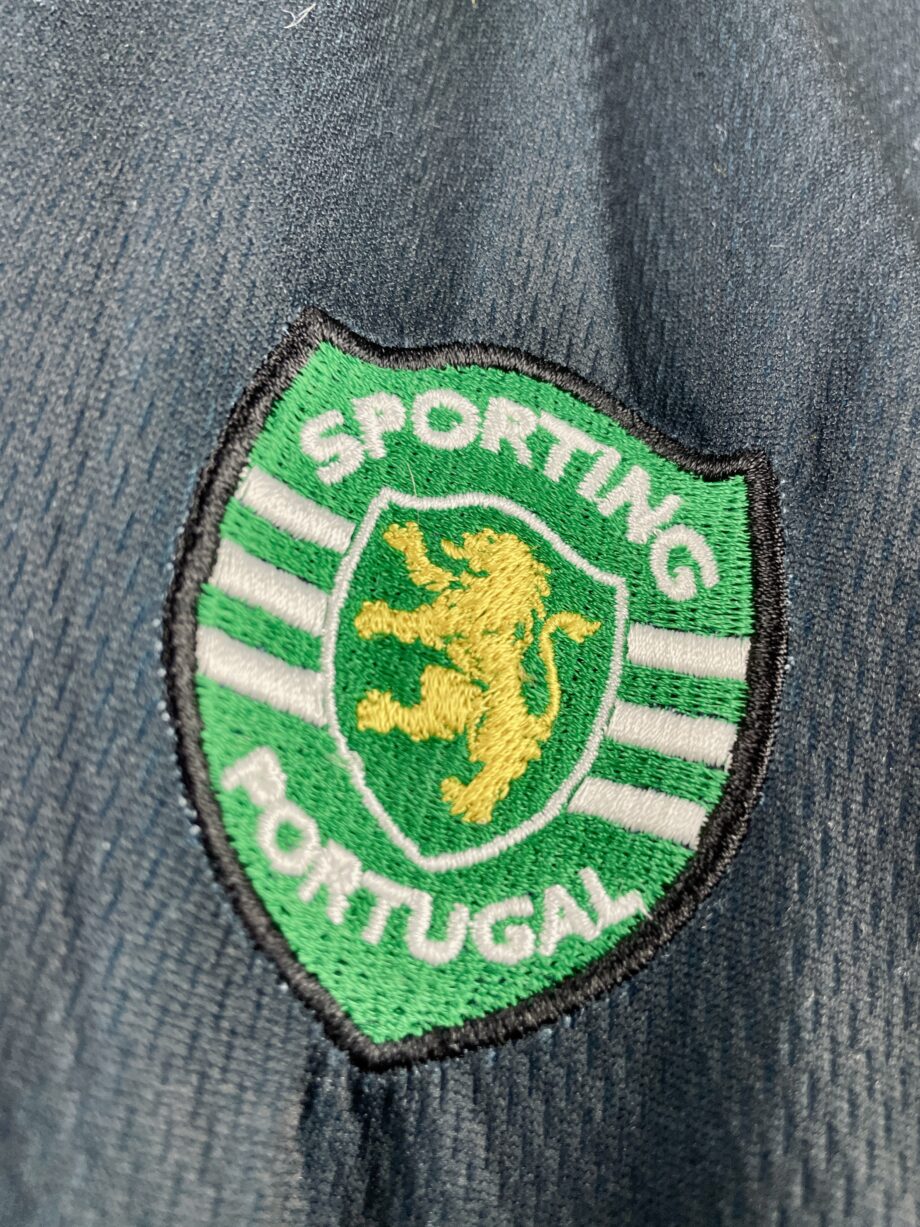 maillot vintage extérieur Sporting Portugal 2000/2002 manches longues préparé (match issue) ou porté (match worn) par le numéro 9