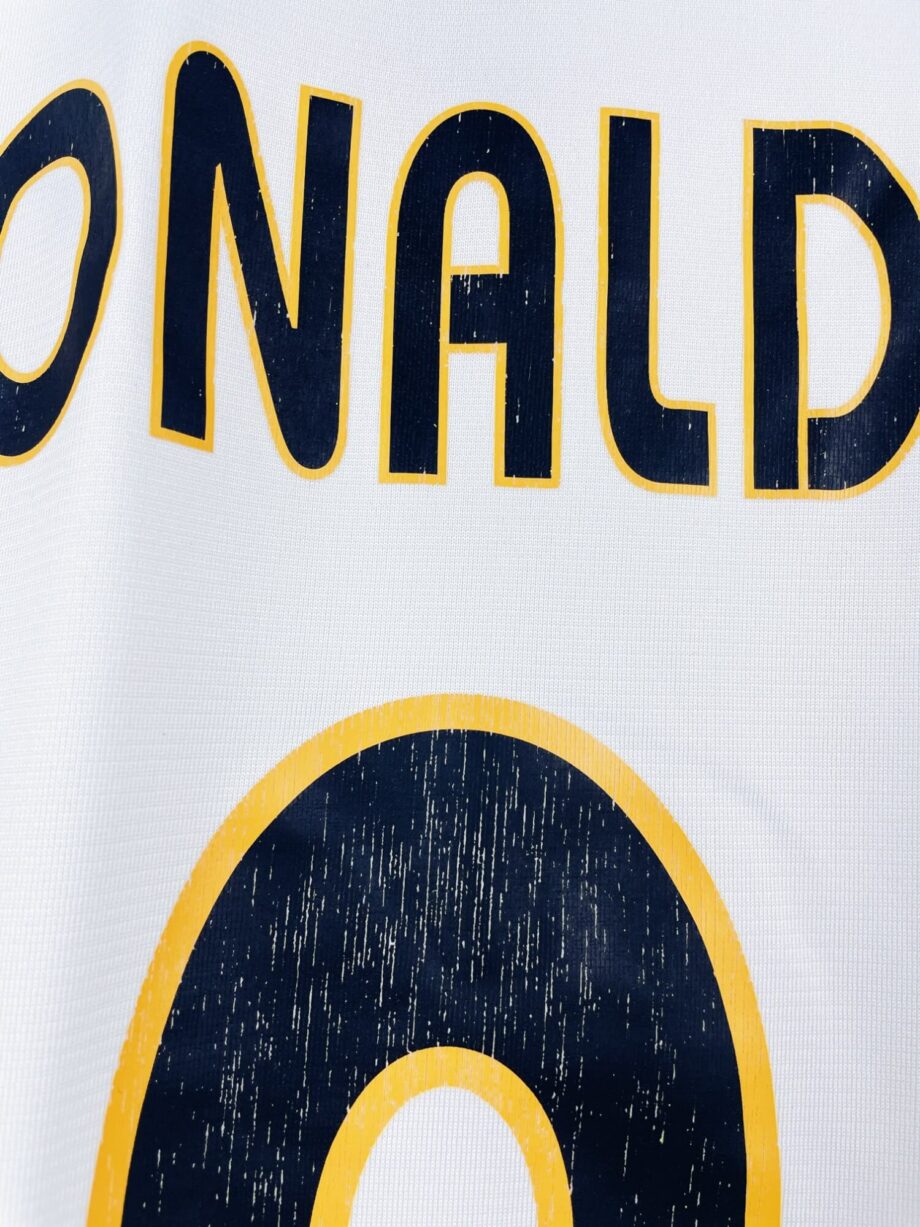 maillot vintage domicile Real Madrid 2003/2004 floqué Ronaldo #9