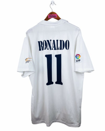 maillot vintage domicile Real Madrid 2002/2003 floqué Ronaldo #11
