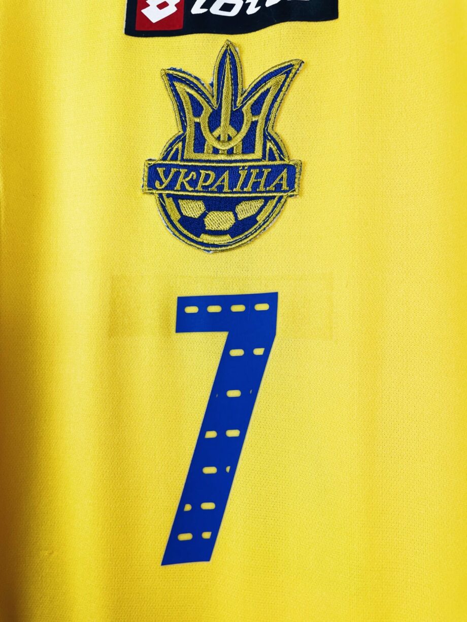 maillot vintage domicile Ukraine 2006 floqué Shevchenko #7