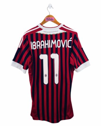 maillot vintage domicile AC Milan 2011/2012 floqué Ibrahimović #11