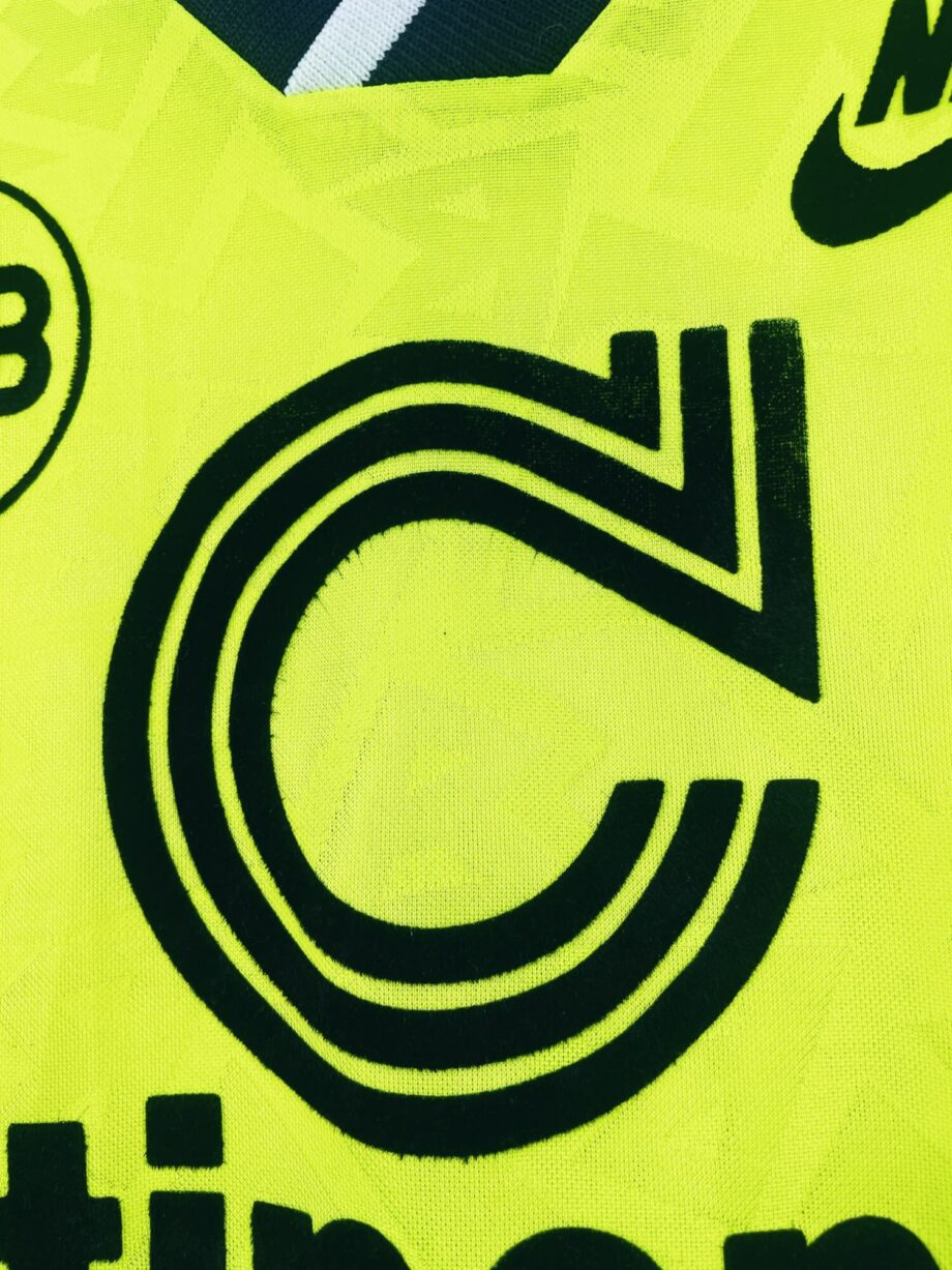 maillot vintage domicile Borussia Dortmund 1995/1996 manches longues préparé pour le numéro 15 (match issue)