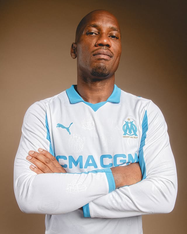maillot domicile OM 2025/2026
