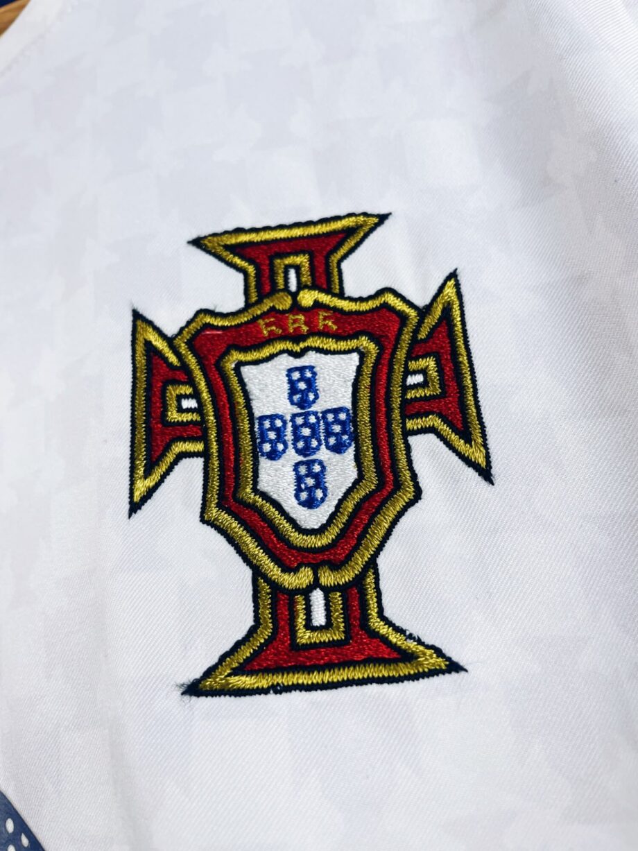 maillot vintage extérieur Portugal 2004 floqué Pauleta #9