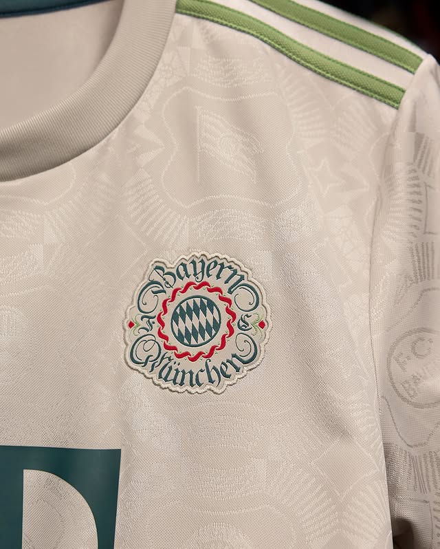 maillot Bayern Munich 2025/2026 Oktoberfest