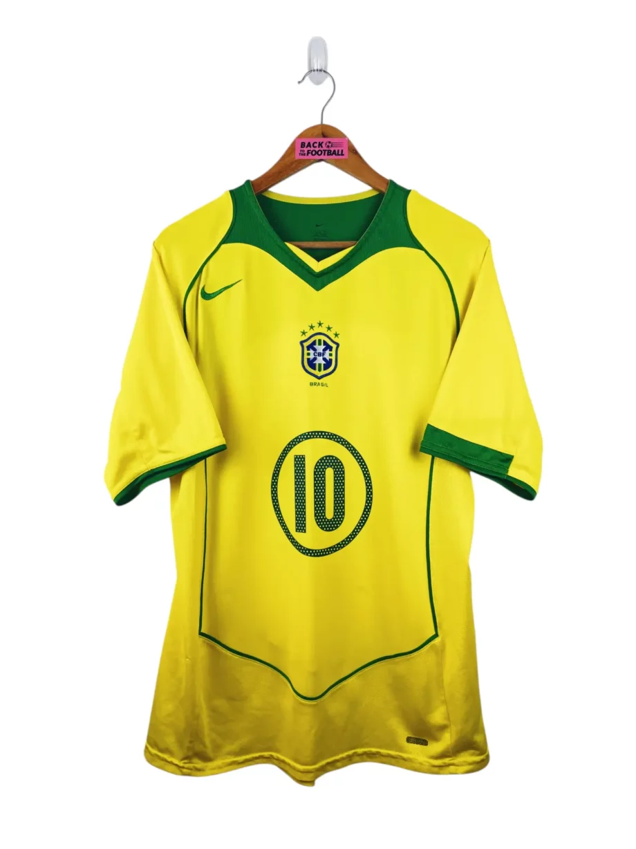 maillot vintage domicile Brésil 2004 floqué Ronaldinho #10