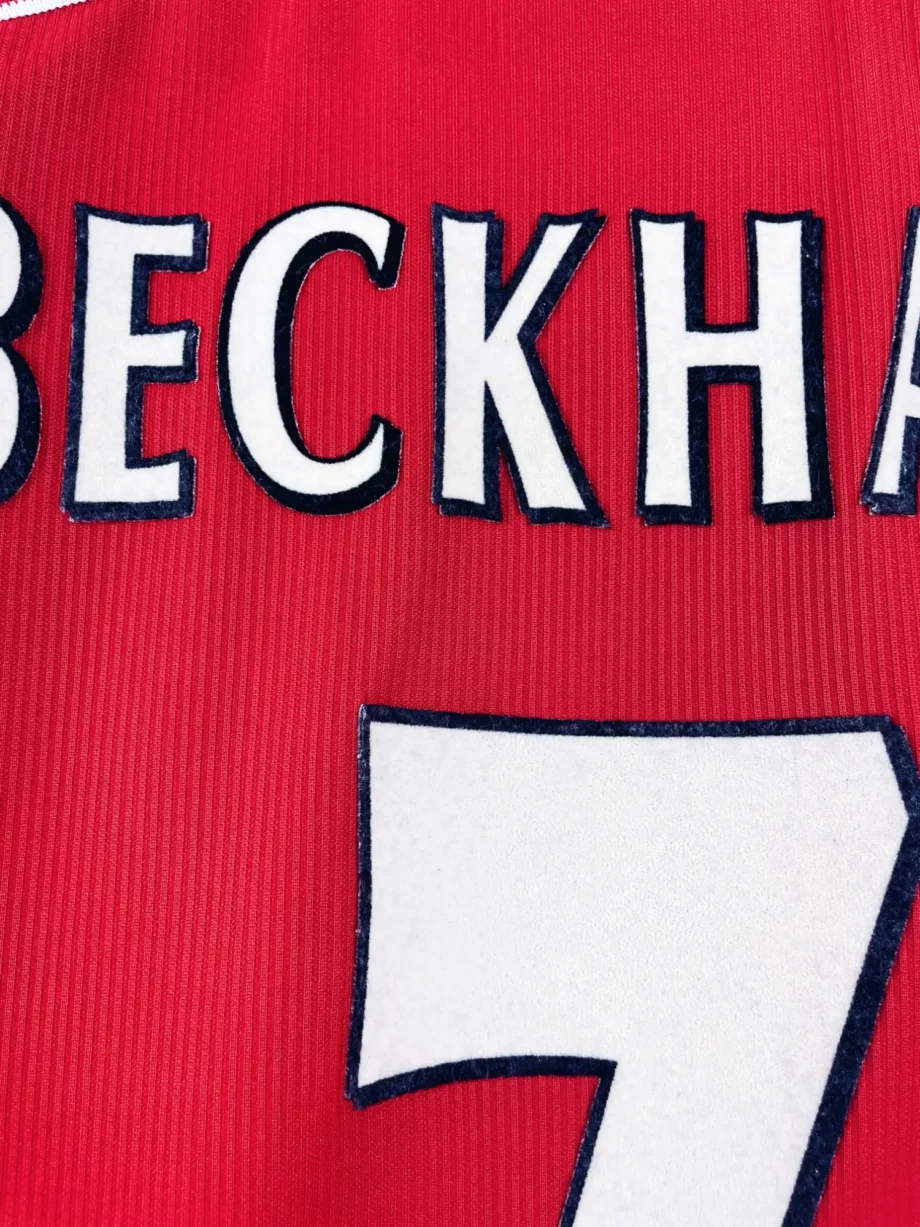 maillot vintage domicile Manchester United 1998/2000 floqué Beckham #7